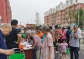 崔寨街道開展社區(qū)免費(fèi)發(fā)放分類垃圾桶活動(dòng)！