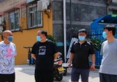 垃圾分類在進(jìn)行 疫情防控不松懈