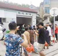 垃圾分类做起来，认真的村庄最美丽