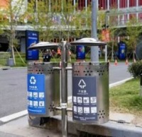 第二届进博会召开在即，近4000个分类垃圾桶“上岗”