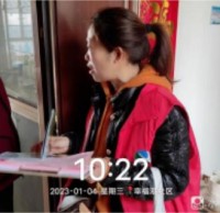 幸福港社区组织开展垃圾分类入户宣传