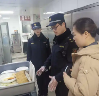 海淀城管“走街串巷”推動垃圾分類精細(xì)管理
